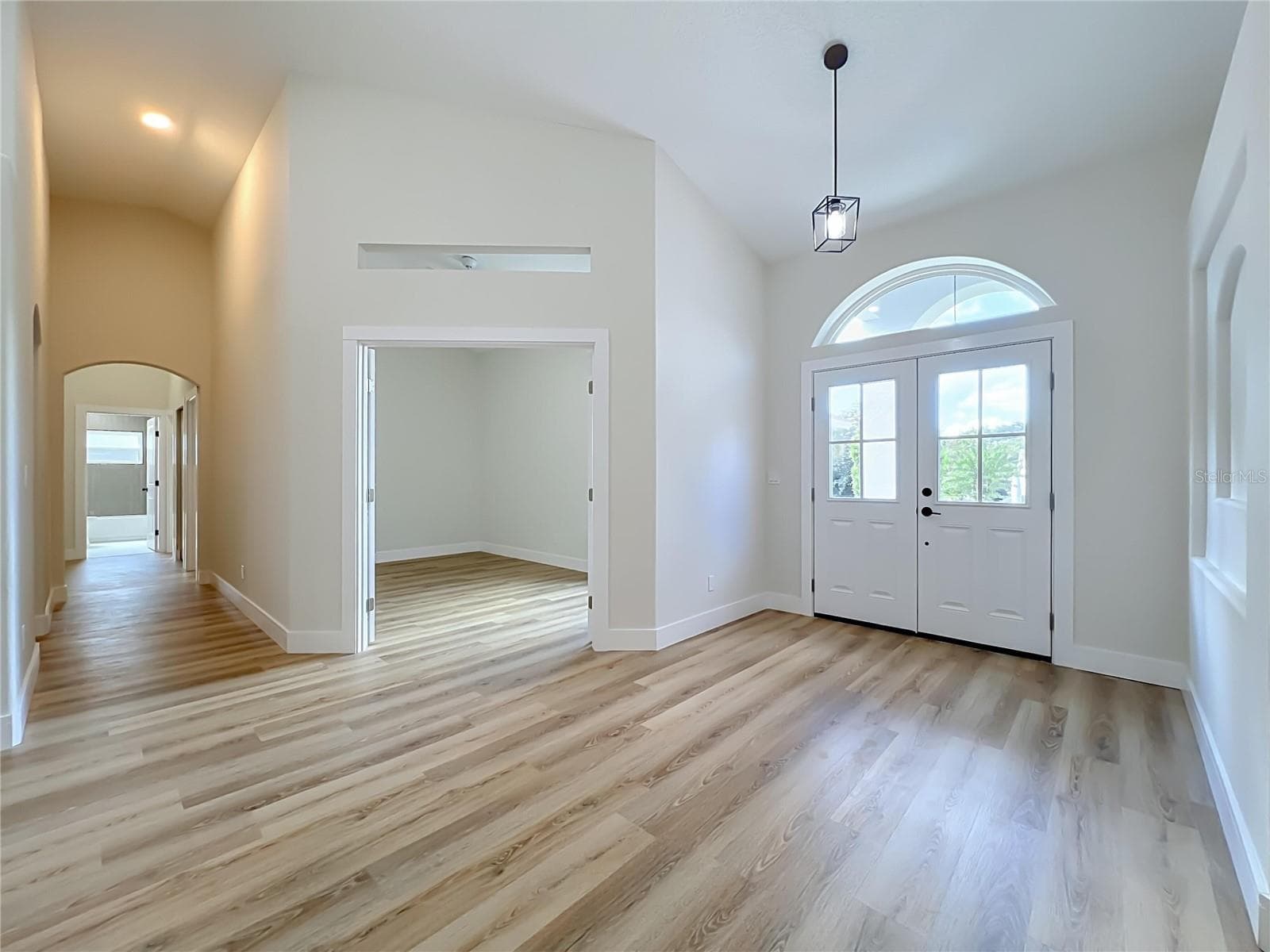 Single Family Residence at 12625 DOUGLAS FIR CT, CLERMONT, photo 6 of 44