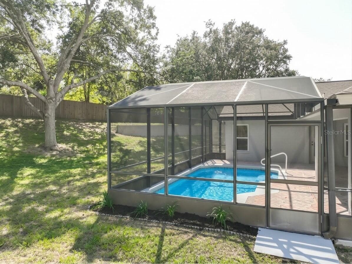 Single Family Residence at 12625 DOUGLAS FIR CT, CLERMONT, photo 43 of 44