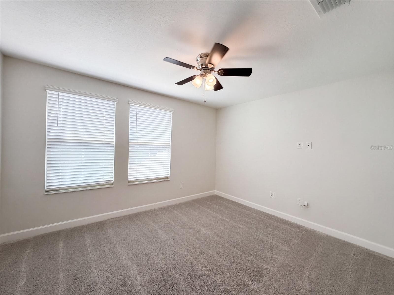 Single Family Residence at 5319 STOIC VALE DR, WIMAUMA, photo 9 of 19