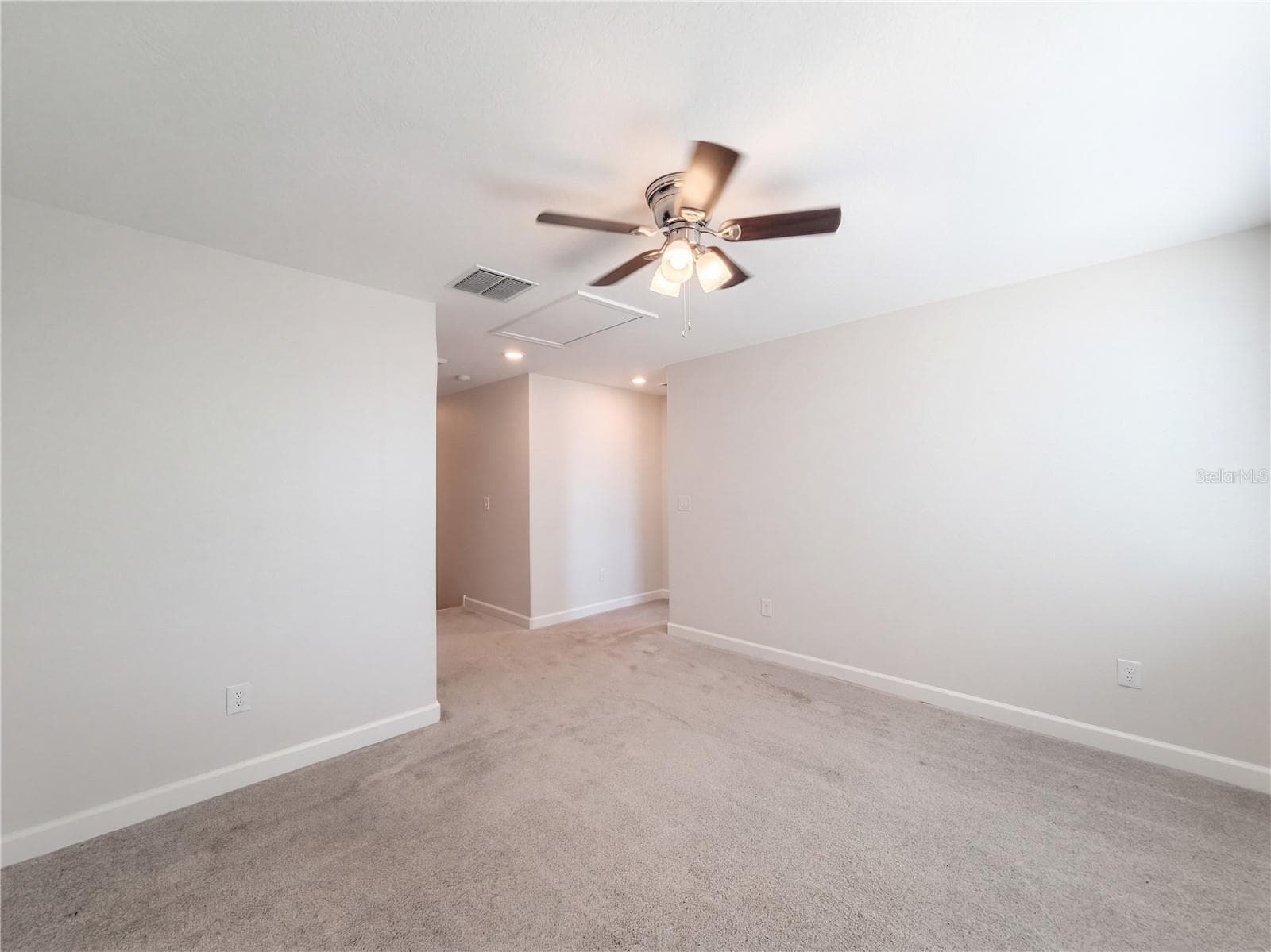Single Family Residence at 5319 STOIC VALE DR, WIMAUMA, photo 11 of 19