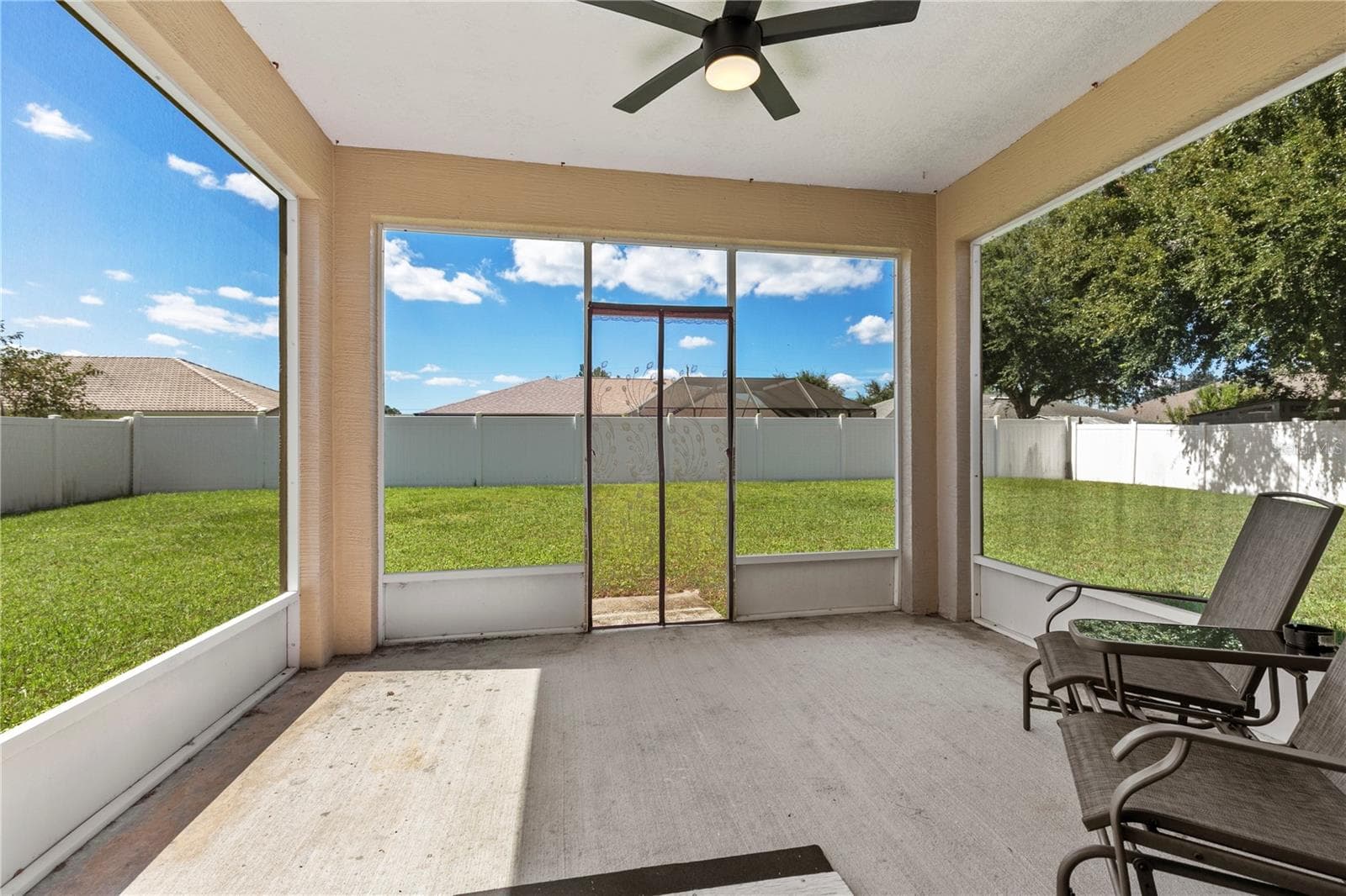 Screen Porch - 83 ROXBORO DR, PALM COAST