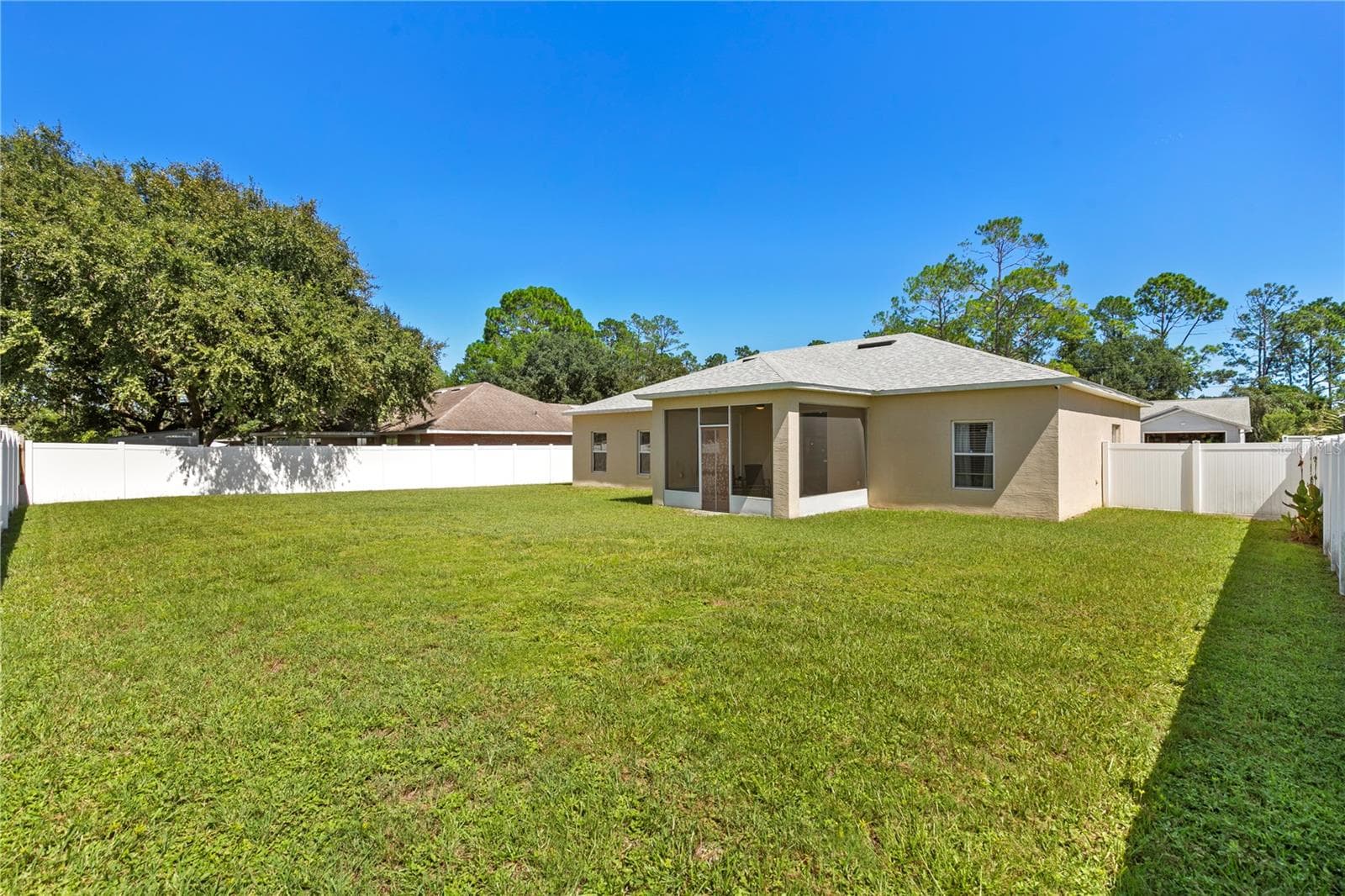 Rear Yard - 83 ROXBORO DR, PALM COAST