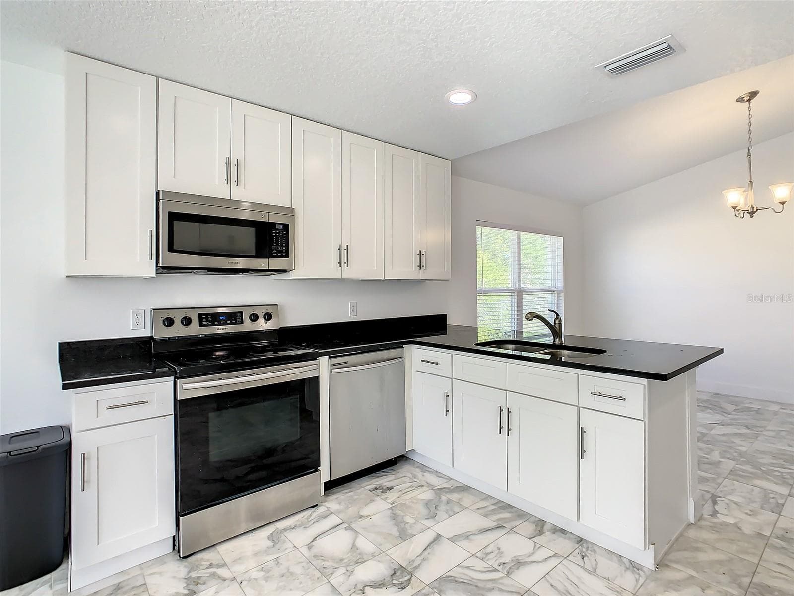 Single Family Residence at 438 JAY CT, POINCIANA, photo 17 of 47