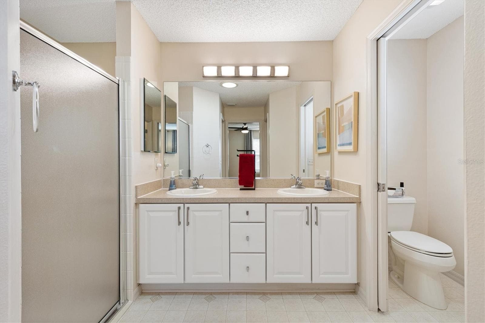 Single Family Residence at 971 KINGMONT TER, THE VILLAGES, photo 19 of 37