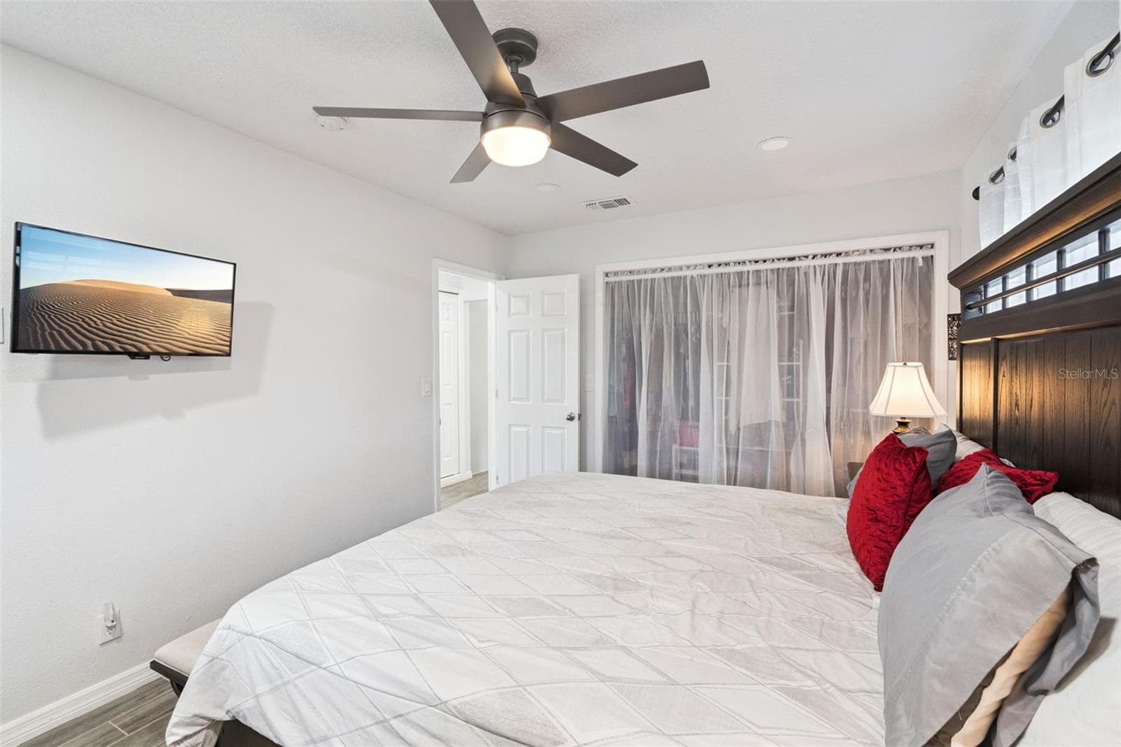 Single Family Residence at 1123 HAMPTON ST, CLERMONT, photo 14 of 27