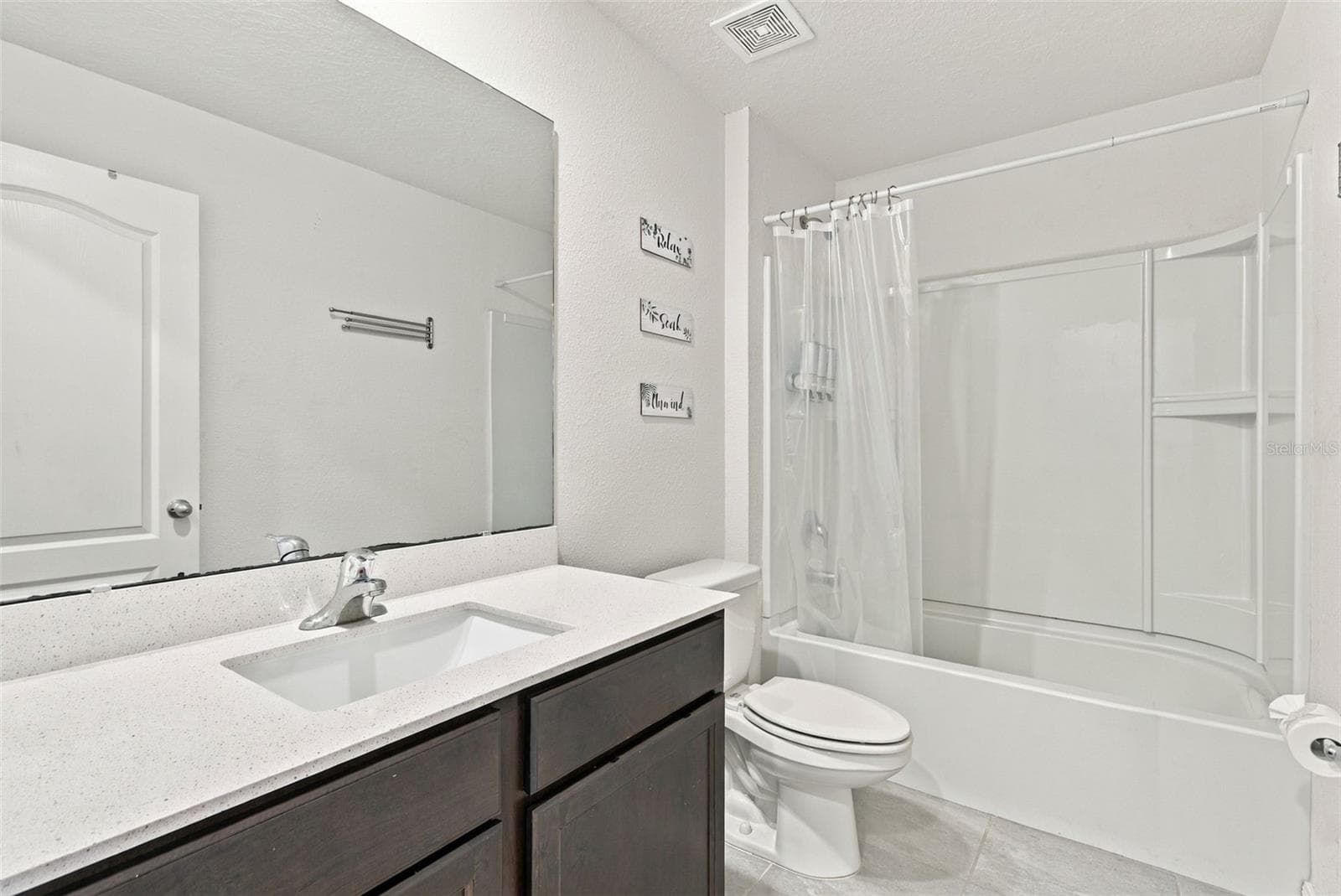 Single Family Residence at 71 ROYAL OAK DR, PALM COAST, photo 11 of 20
