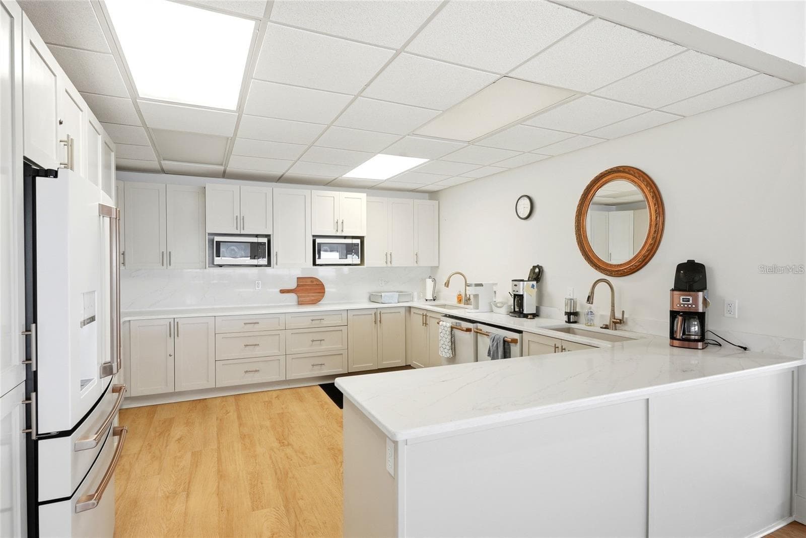 Clubhouse Kitchen - 622 EDGEWATER DR #721, DUNEDIN