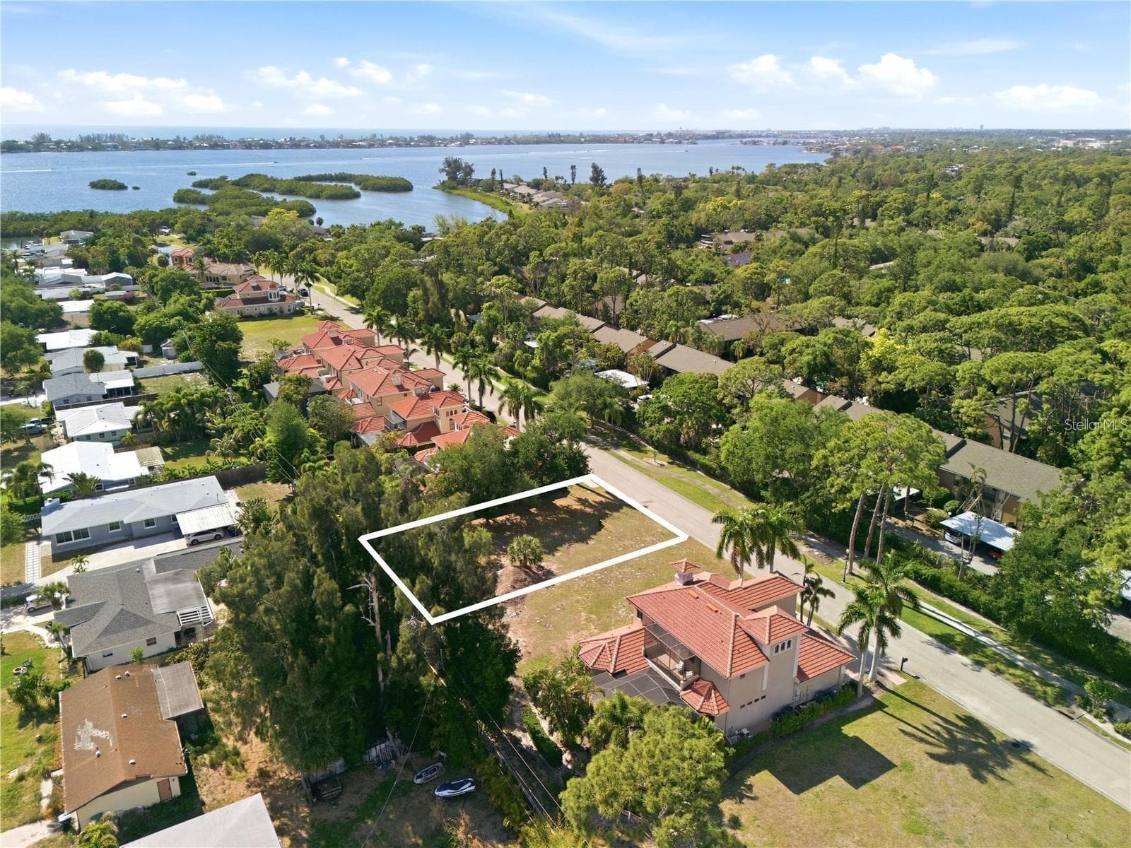 Single Family Residence at 1740 ASSISI DR, SARASOTA, photo 3 of 17