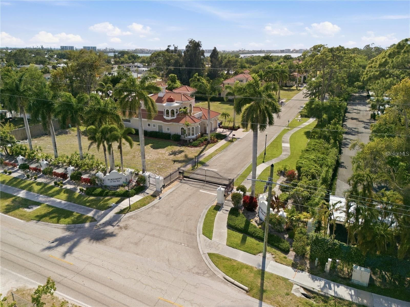 Gated community - 1740 ASSISI DR, SARASOTA