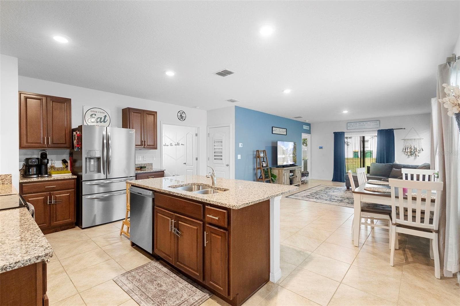 Single Family Residence at 211 DUKE DR, DELAND, photo 10 of 38