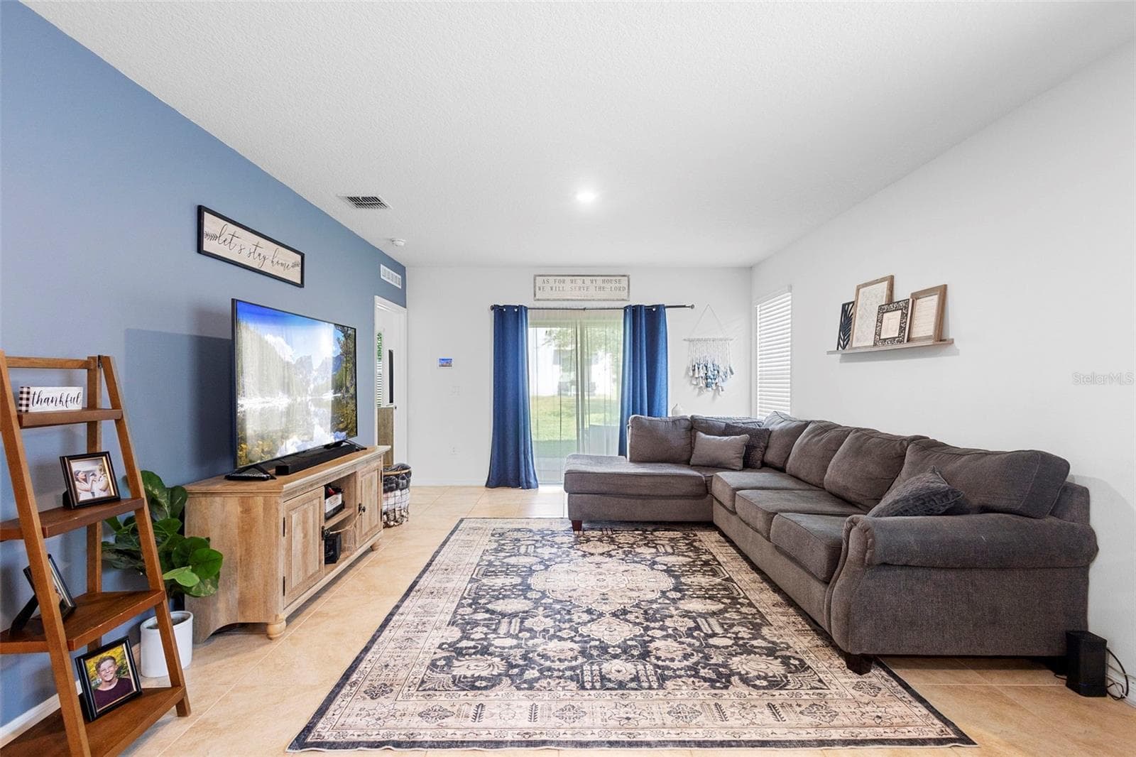 Single Family Residence at 211 DUKE DR, DELAND, photo 13 of 38