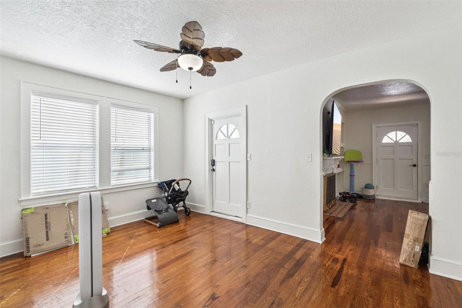 Single Family Residence at 317 E MAIN ST, TAVARES, photo 19 of 54