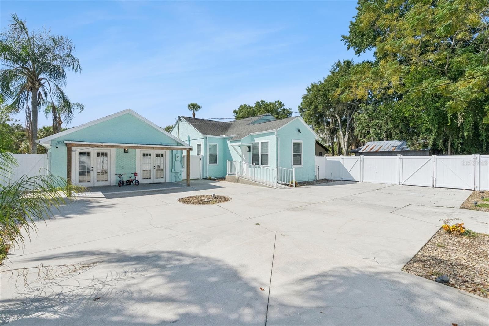 Single Family Residence at 317 E MAIN ST, TAVARES, photo 40 of 54