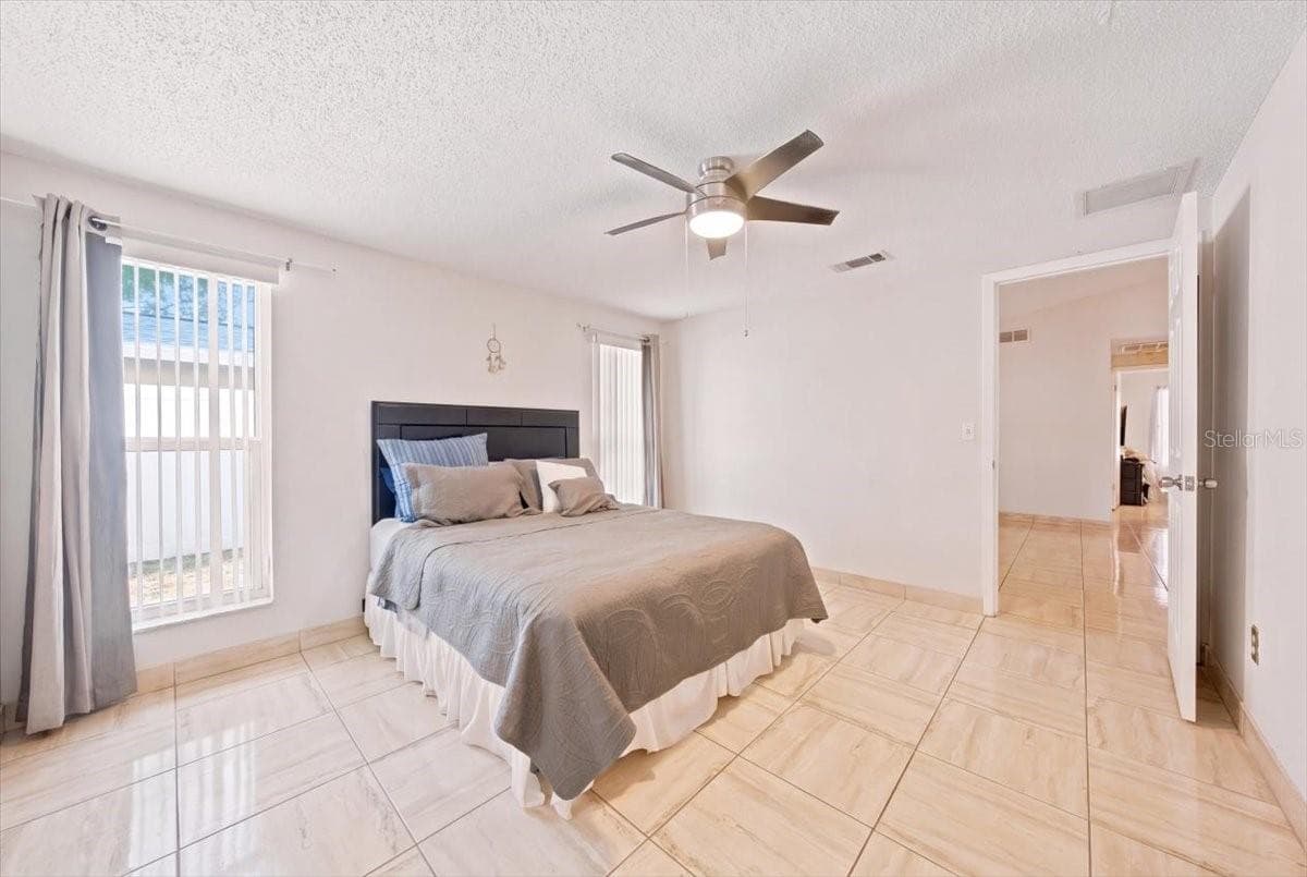 Single Family Residence at 9110 BAYMEADOW CT, TAMPA, photo 10 of 35
