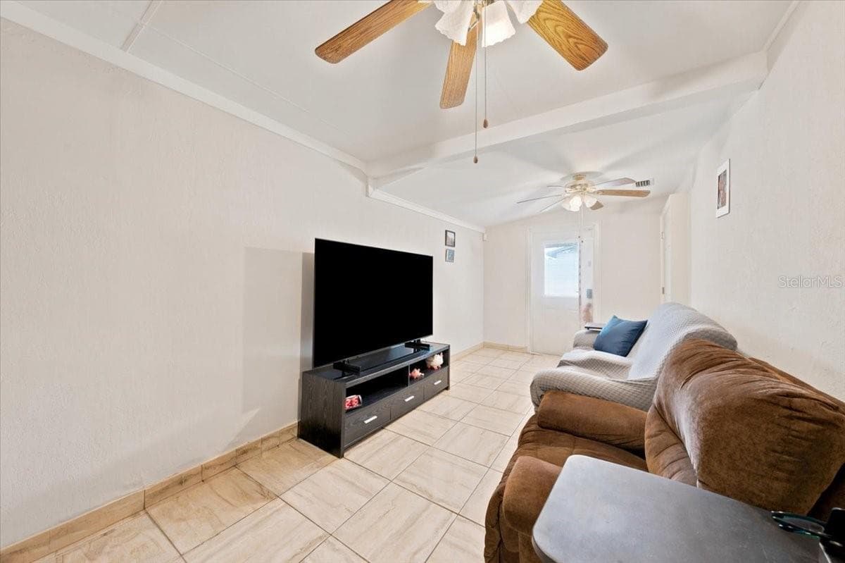 Single Family Residence at 9110 BAYMEADOW CT, TAMPA, photo 18 of 35
