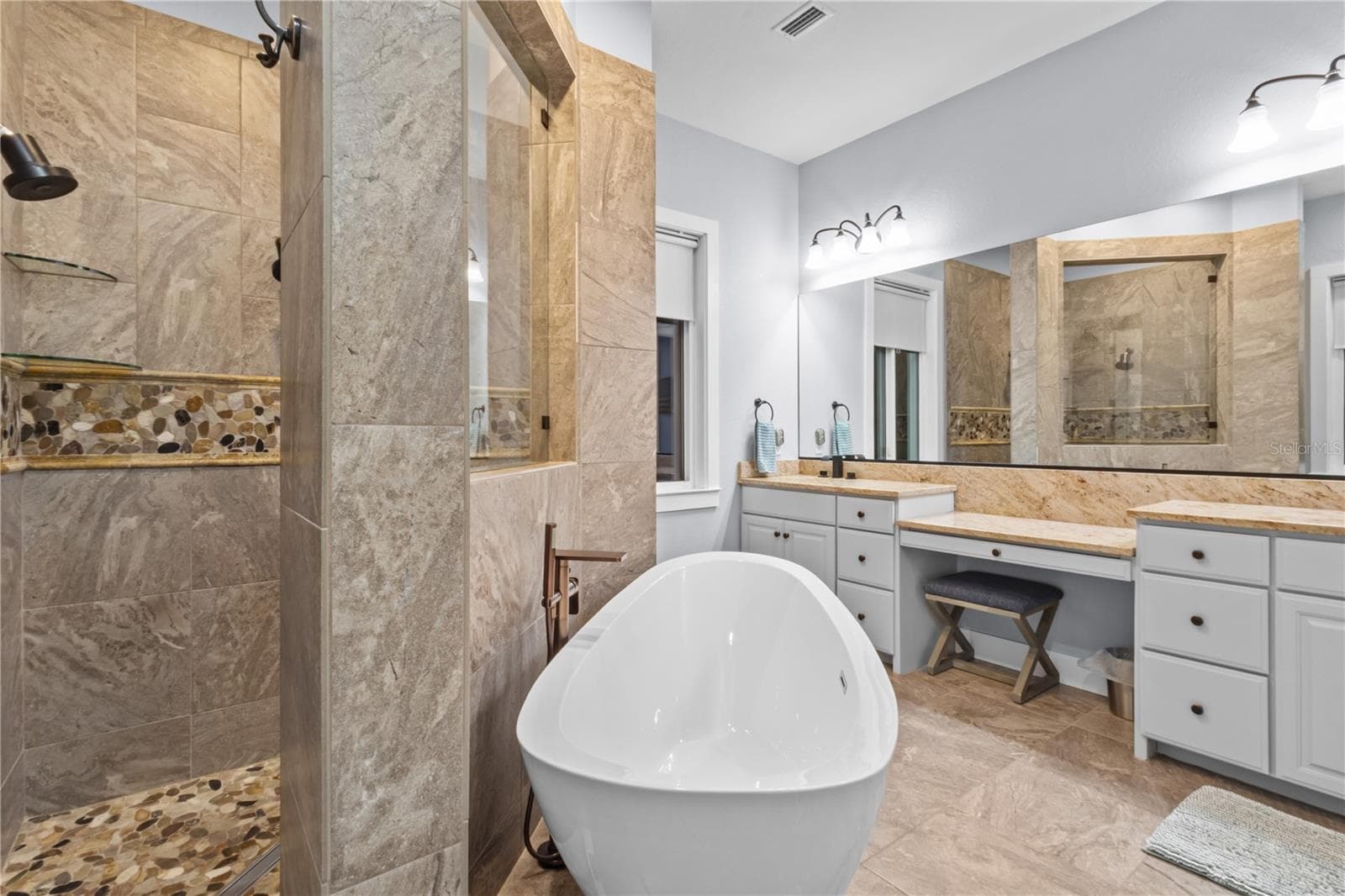 A Spa-Inspired Start to Every Day - 107 SUNSET DR, NOKOMIS