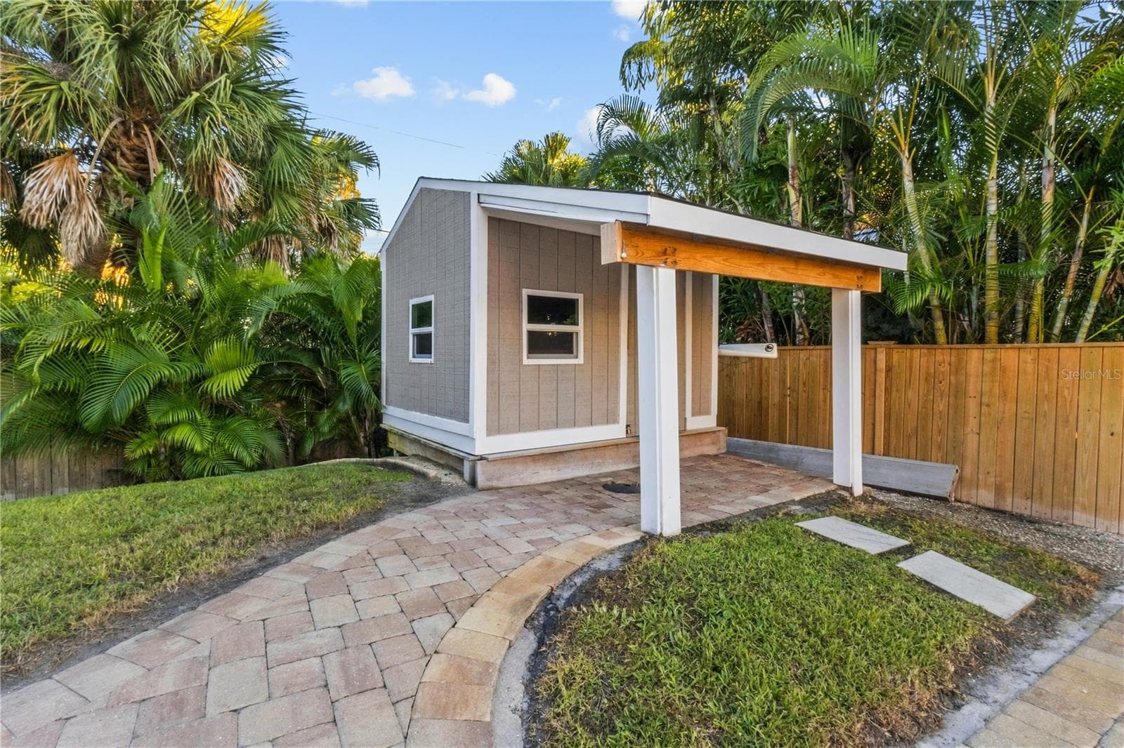 Single Family Residence at 107 SUNSET DR, NOKOMIS, photo 50 of 85
