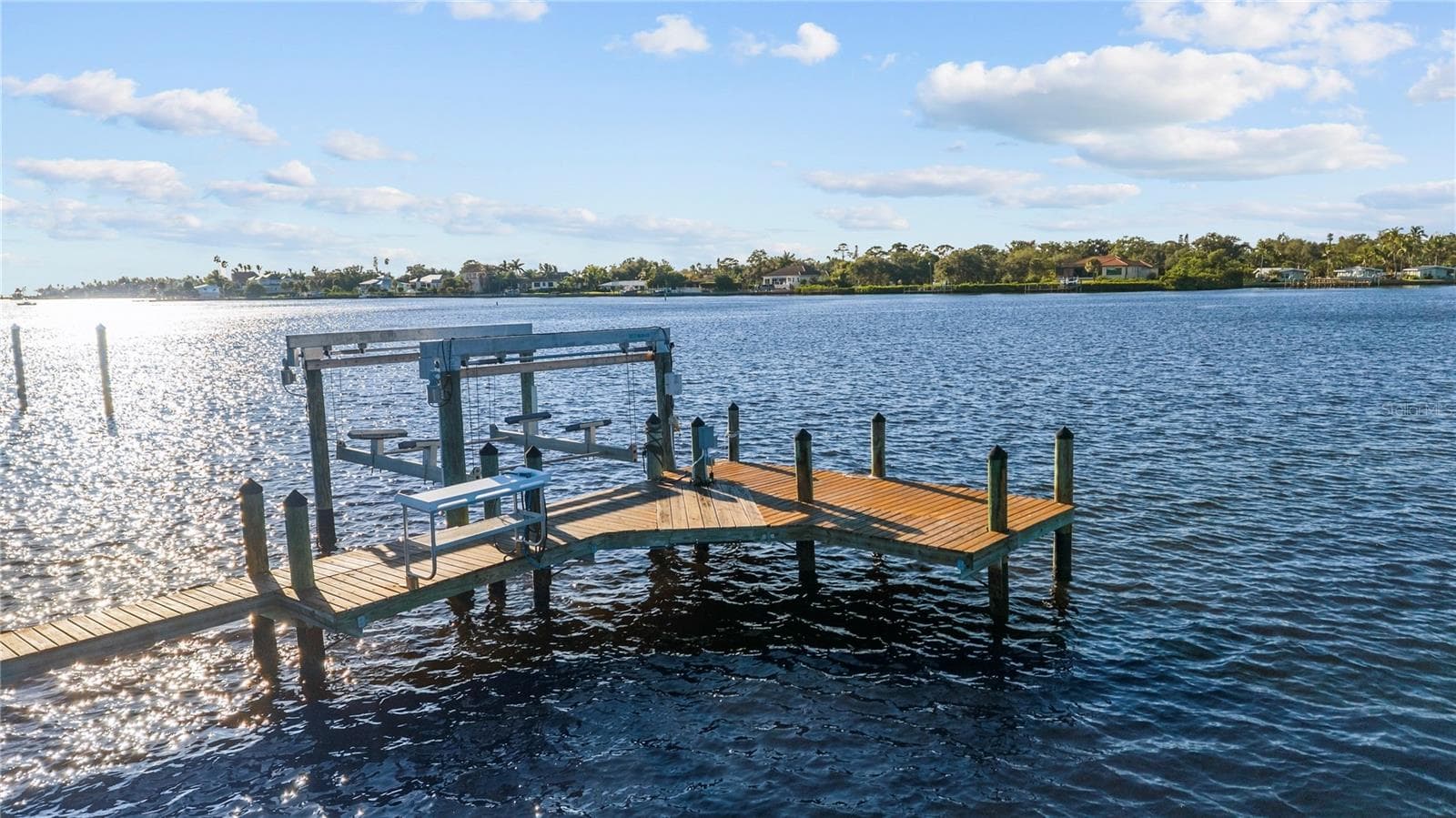Private Dock & Lift — Ready for the Next Adventure - 107 SUNSET DR, NOKOMIS