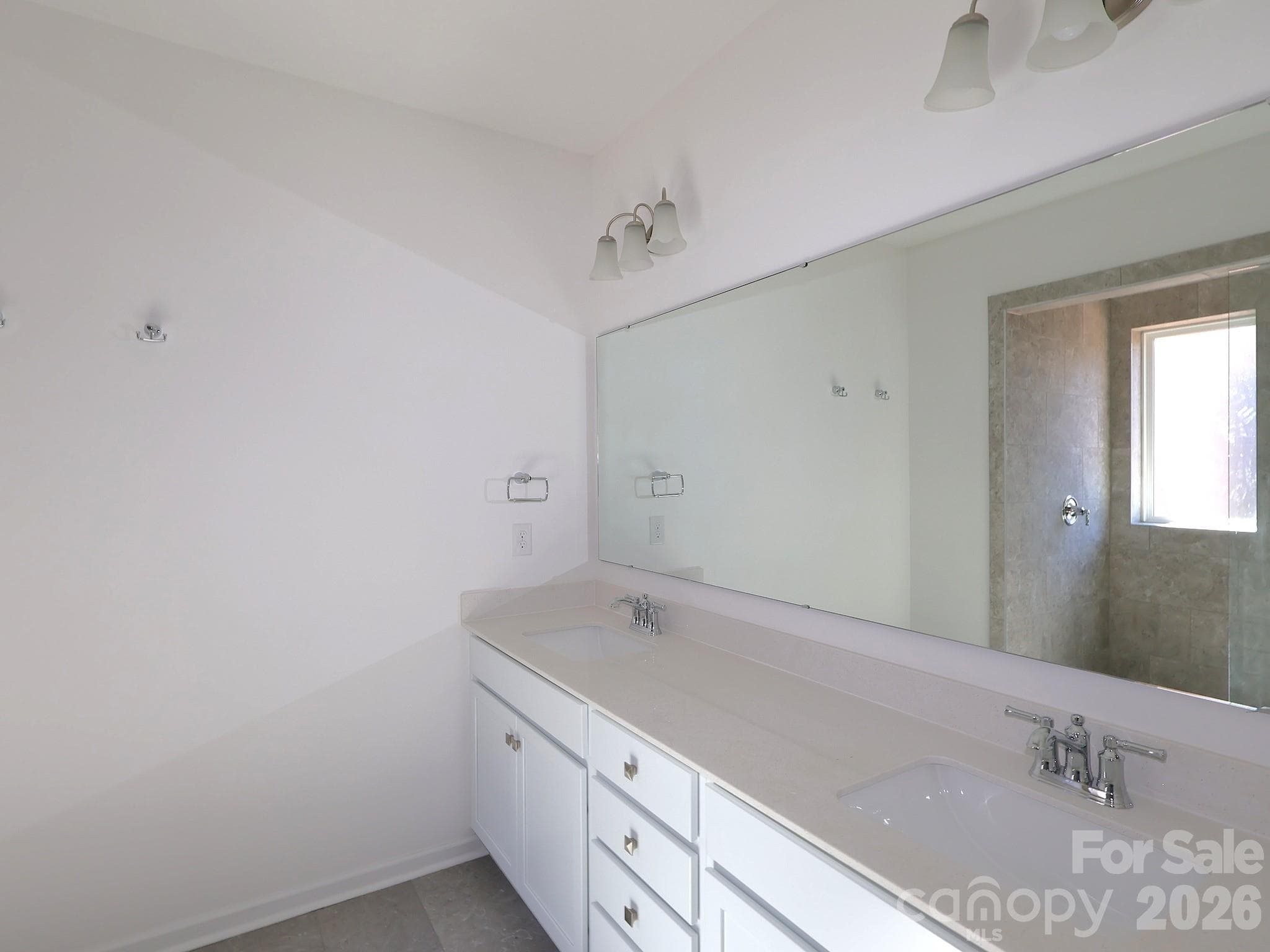 Owner's suite - 238 Amber Glen Drive, Locust