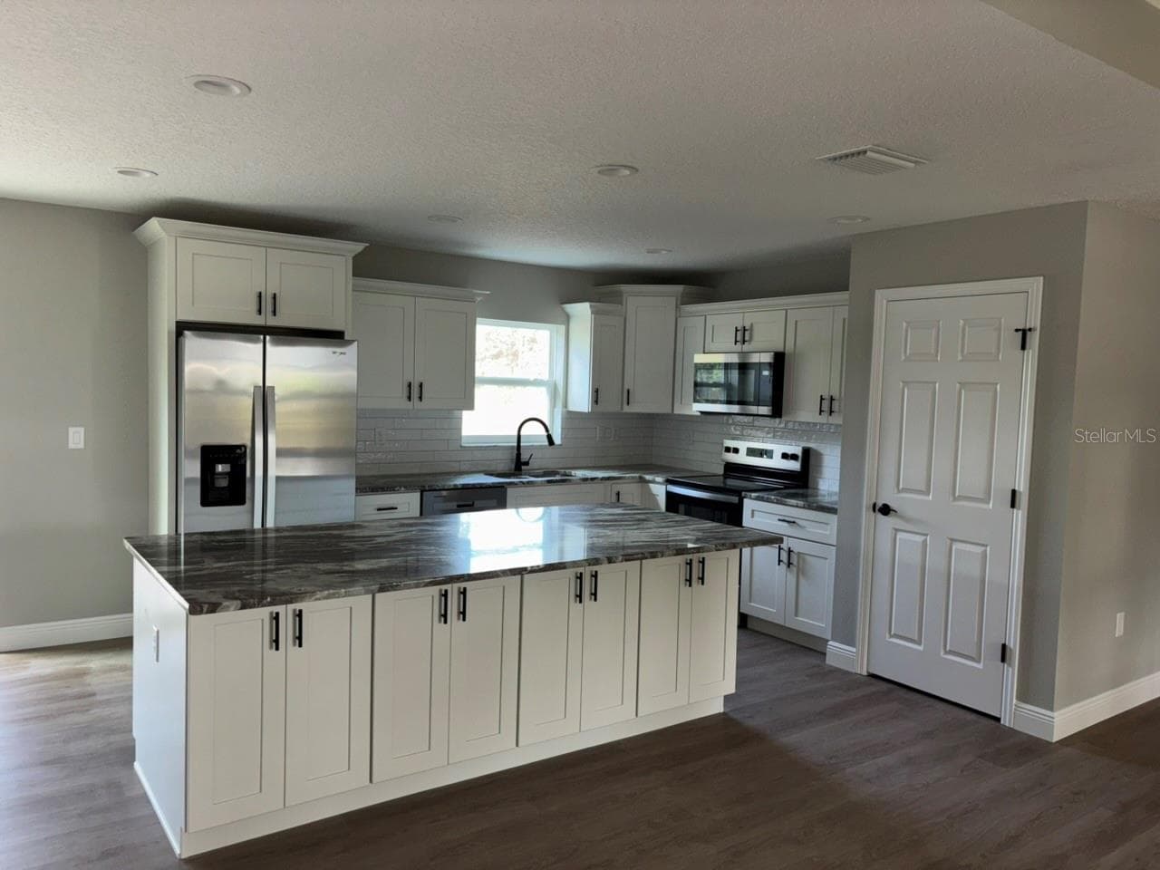 Single Family Residence at 9328 N CORTLANDT DR, DUNNELLON, photo 16 of 92
