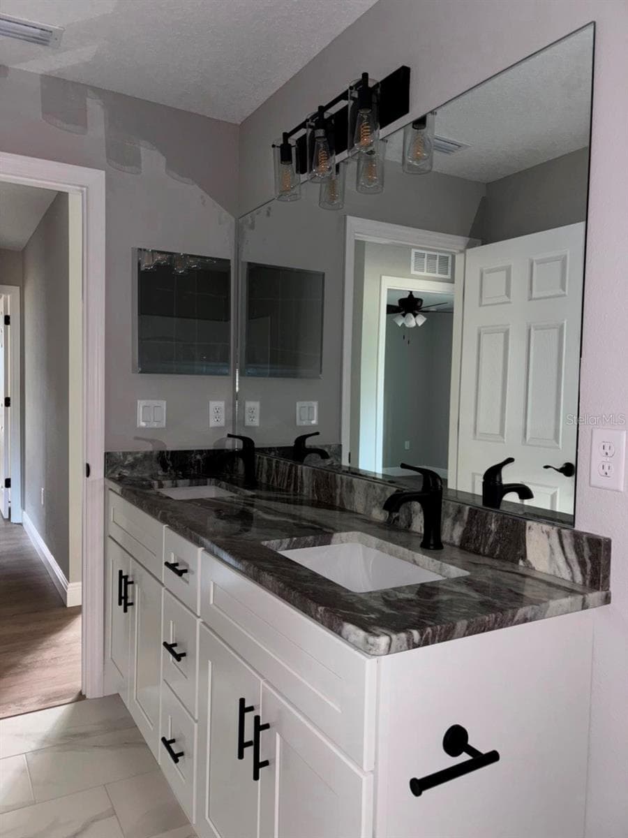 Single Family Residence at 9328 N CORTLANDT DR, DUNNELLON, photo 64 of 92