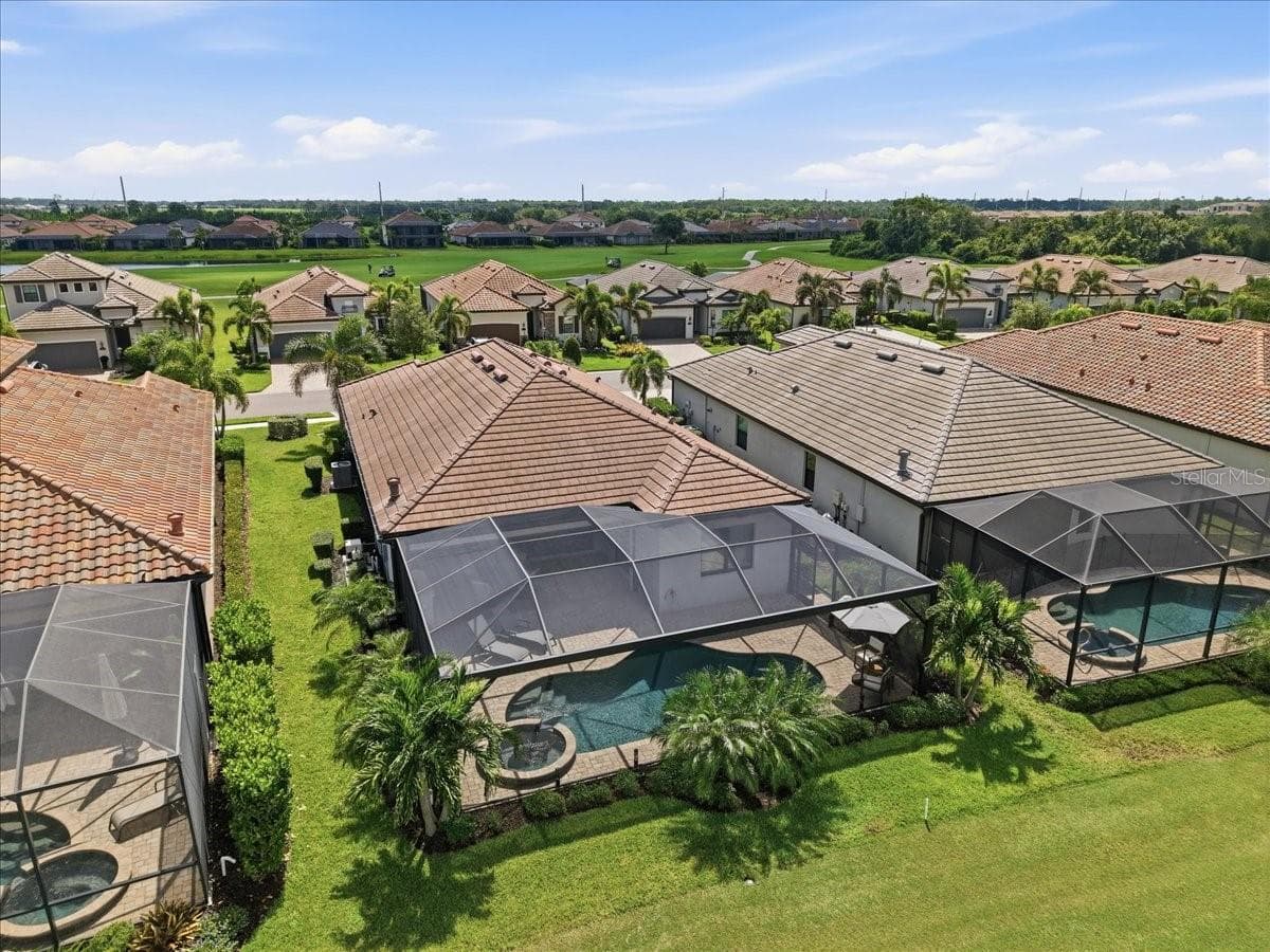 Single Family Residence at 5716 CHEECH GLN, LAKEWOOD RANCH, photo 49 of 89