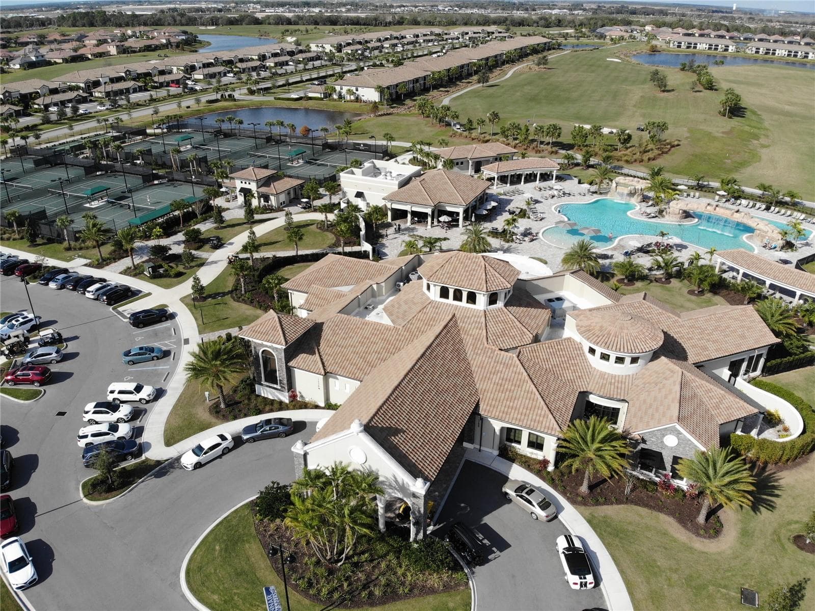Single Family Residence at 5716 CHEECH GLN, LAKEWOOD RANCH, photo 53 of 89
