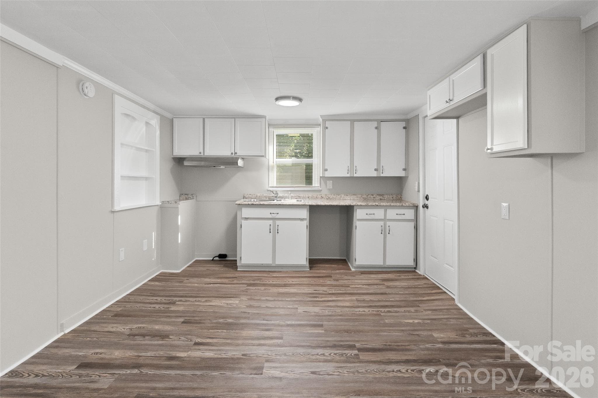 Single Family Residence at 313 Robinson Street, Rock Hill, photo 12 of 27