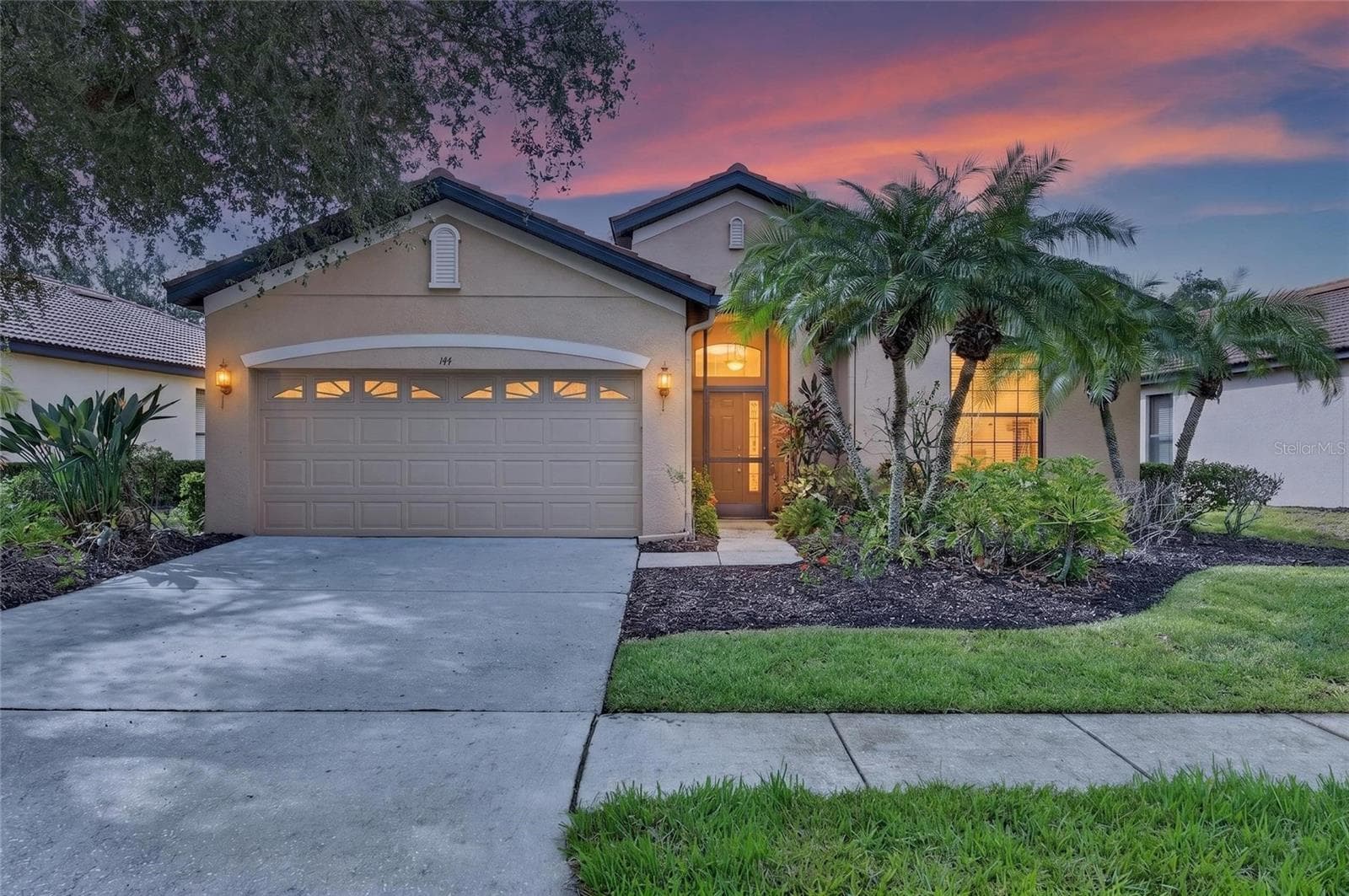 144 SILVER FALLS DR