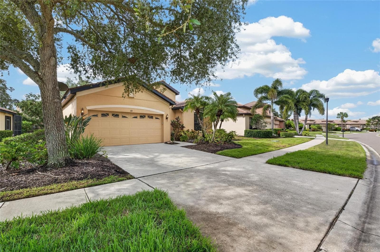 Single Family Residence at 144 SILVER FALLS DR, APOLLO BEACH, photo 6 of 71