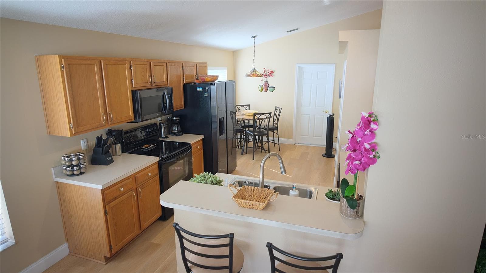 Single Family Residence at 2135 COBBLEFIELD CIR, APOPKA, photo 7 of 16