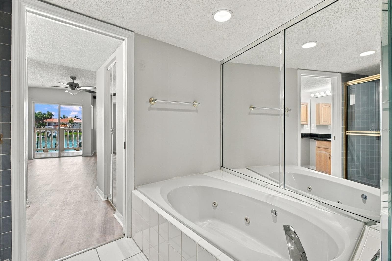 Primary bathroom - 544 PINELLAS BAYWAY S #F8, TIERRA VERDE