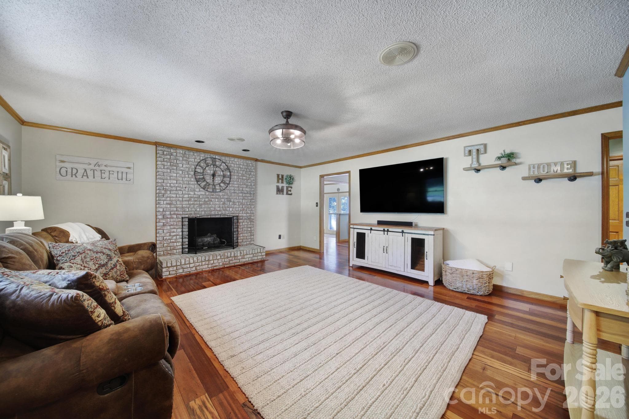 Single Family Residence at 2412 Nancy Lane, Harrisburg, photo 4 of 38