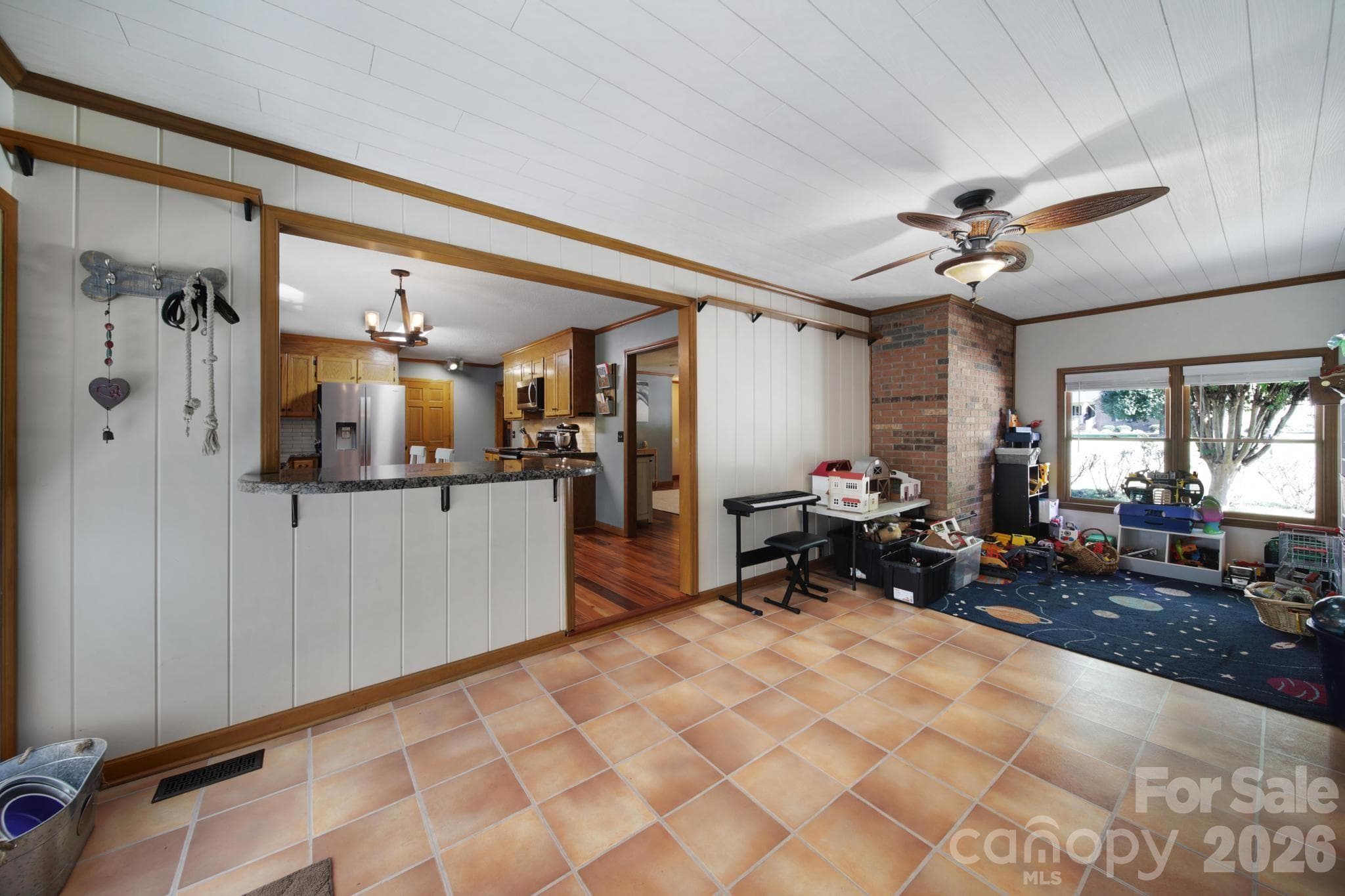 Single Family Residence at 2412 Nancy Lane, Harrisburg, photo 11 of 38