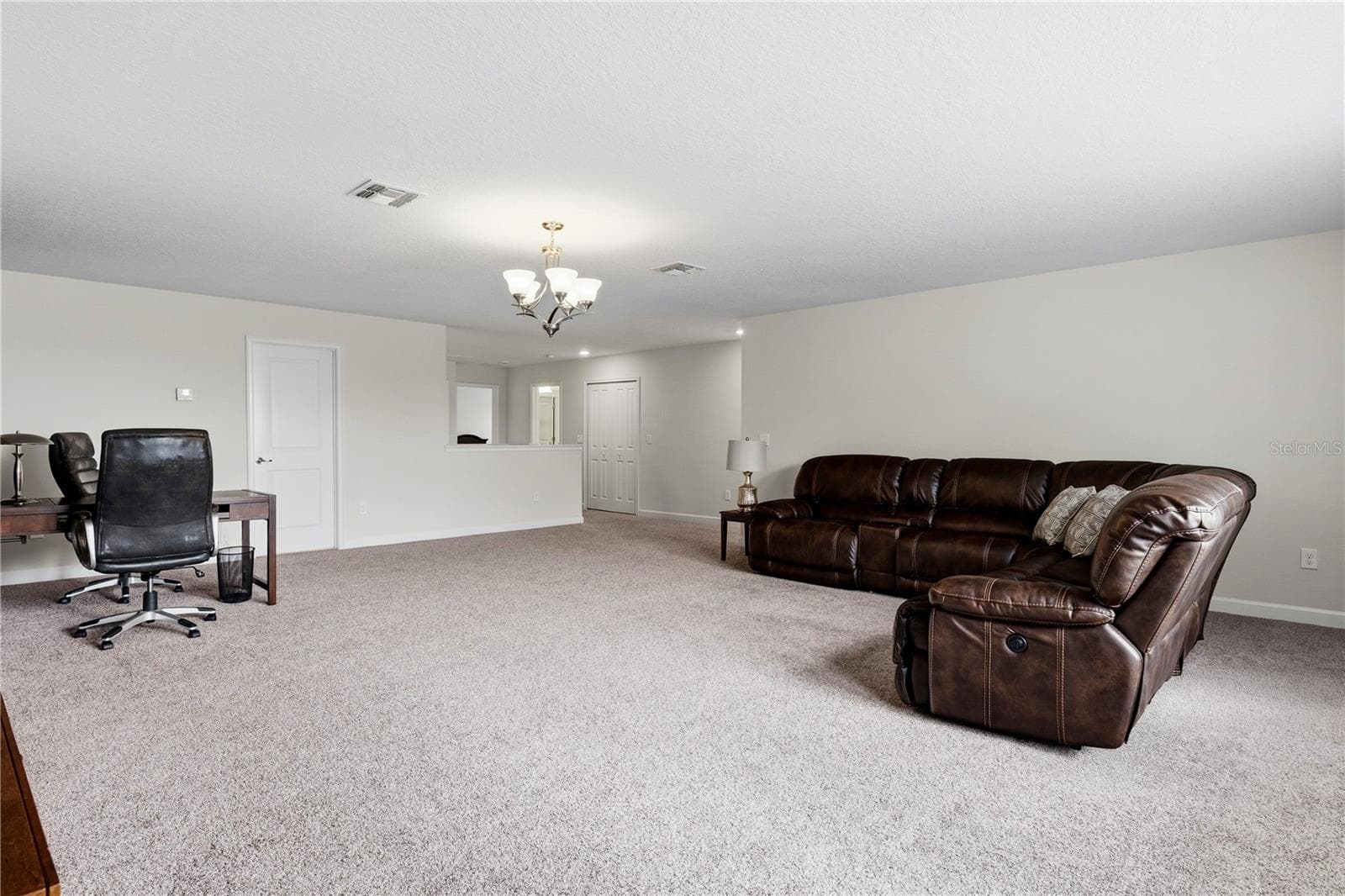 Single Family Residence at 15007 NIGHT HERON DR, WINTER GARDEN, photo 11 of 65