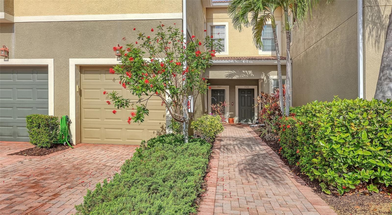 Townhouse at 7927 MOONSTONE DR #26-102, SARASOTA, photo 2 of 46