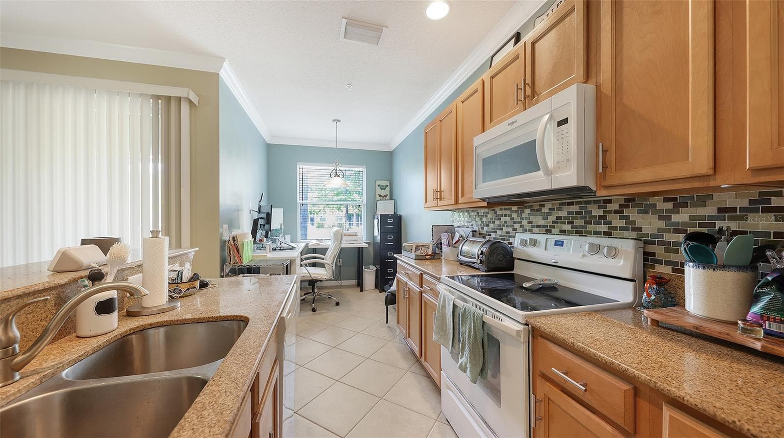Townhouse at 7927 MOONSTONE DR #26-102, SARASOTA, photo 19 of 46