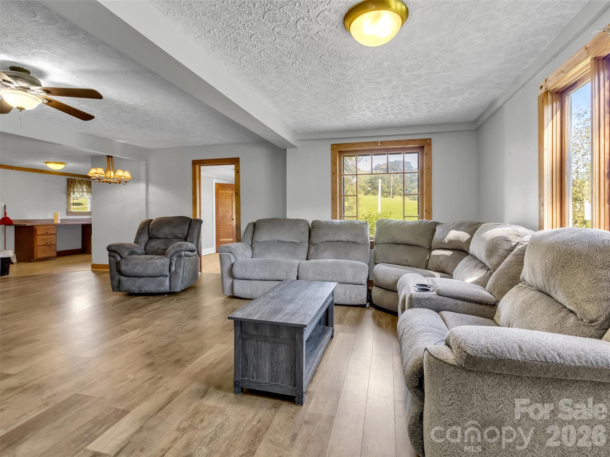 Single Family Residence at 408 Sunny Drive, Waynesville, photo 8 of 41