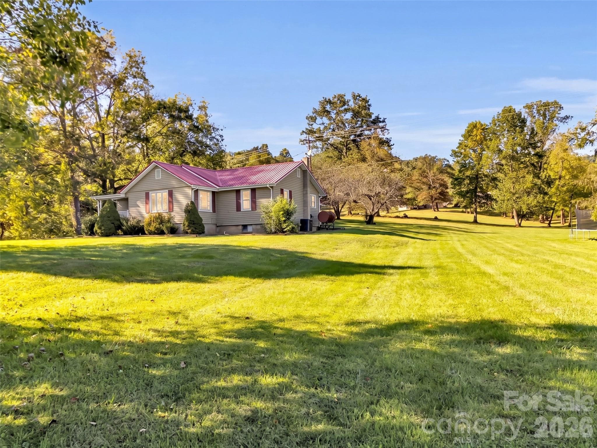 Single Family Residence at 408 Sunny Drive, Waynesville, photo 37 of 41