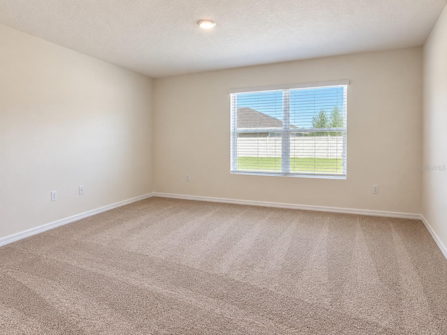 Single Family Residence at 1883 CASSIDY KNOLL DR, KISSIMMEE, photo 8 of 11