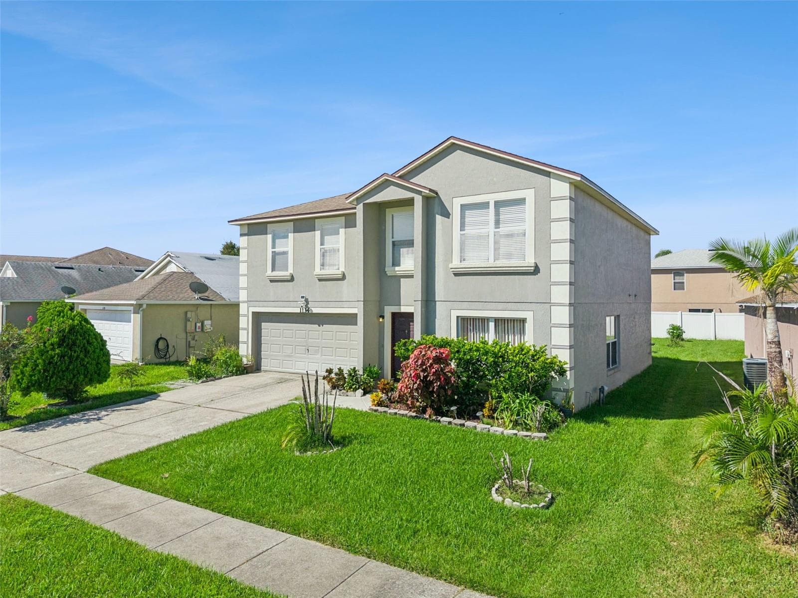 Single Family Residence at 1134 KEMPTON CHASE PKWY, ORLANDO, photo 2 of 35