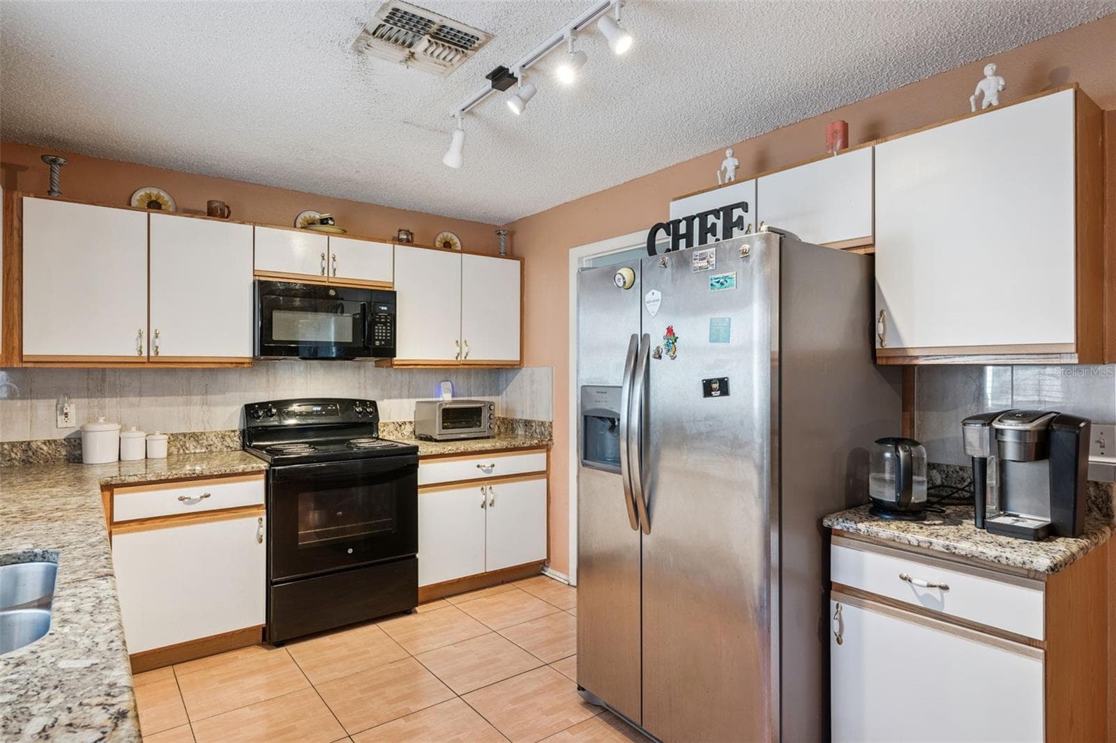 Single Family Residence at 1134 KEMPTON CHASE PKWY, ORLANDO, photo 17 of 35