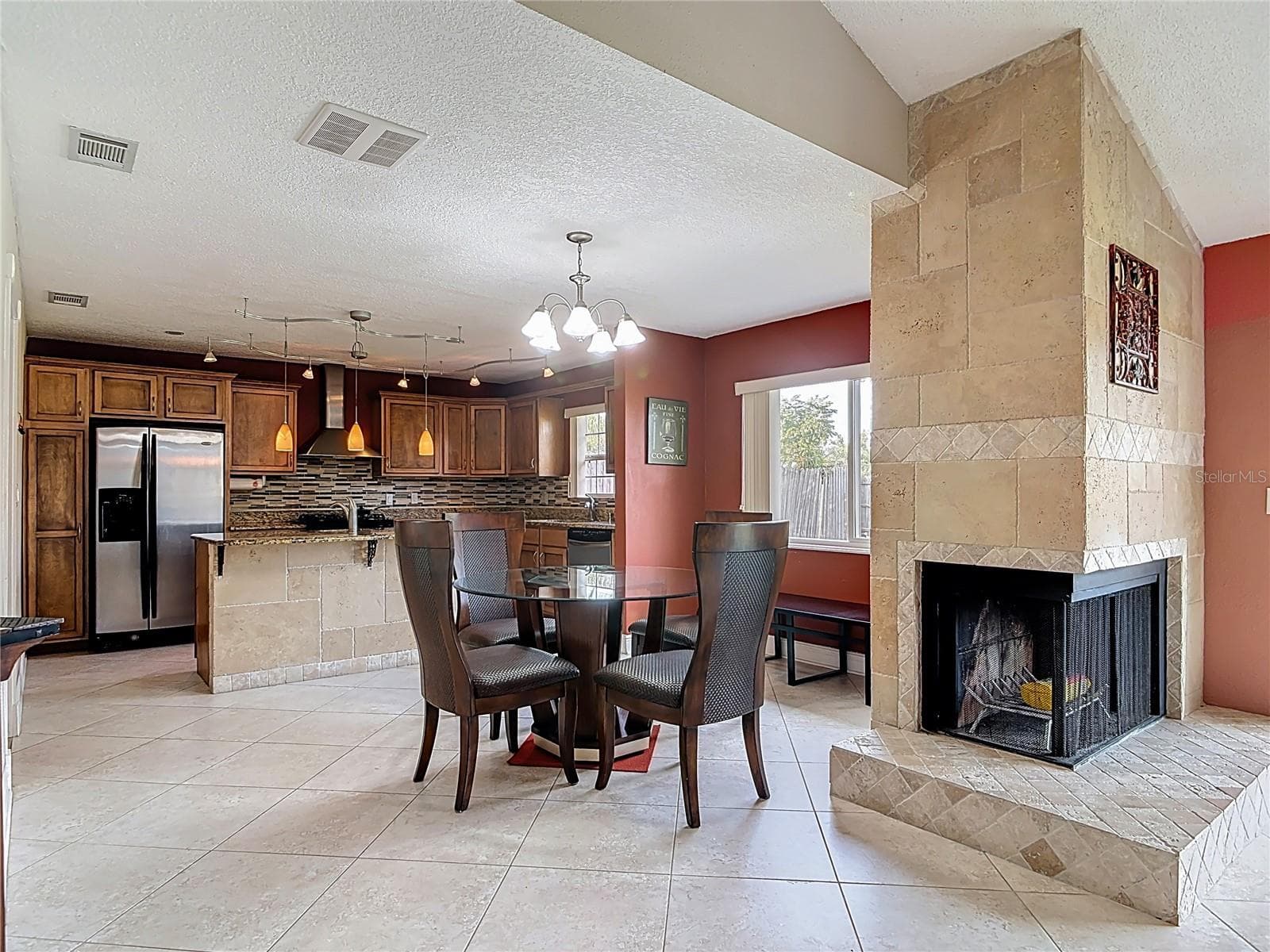 Single Family Residence at 1051 ALAMEDA DR, LONGWOOD, photo 12 of 33