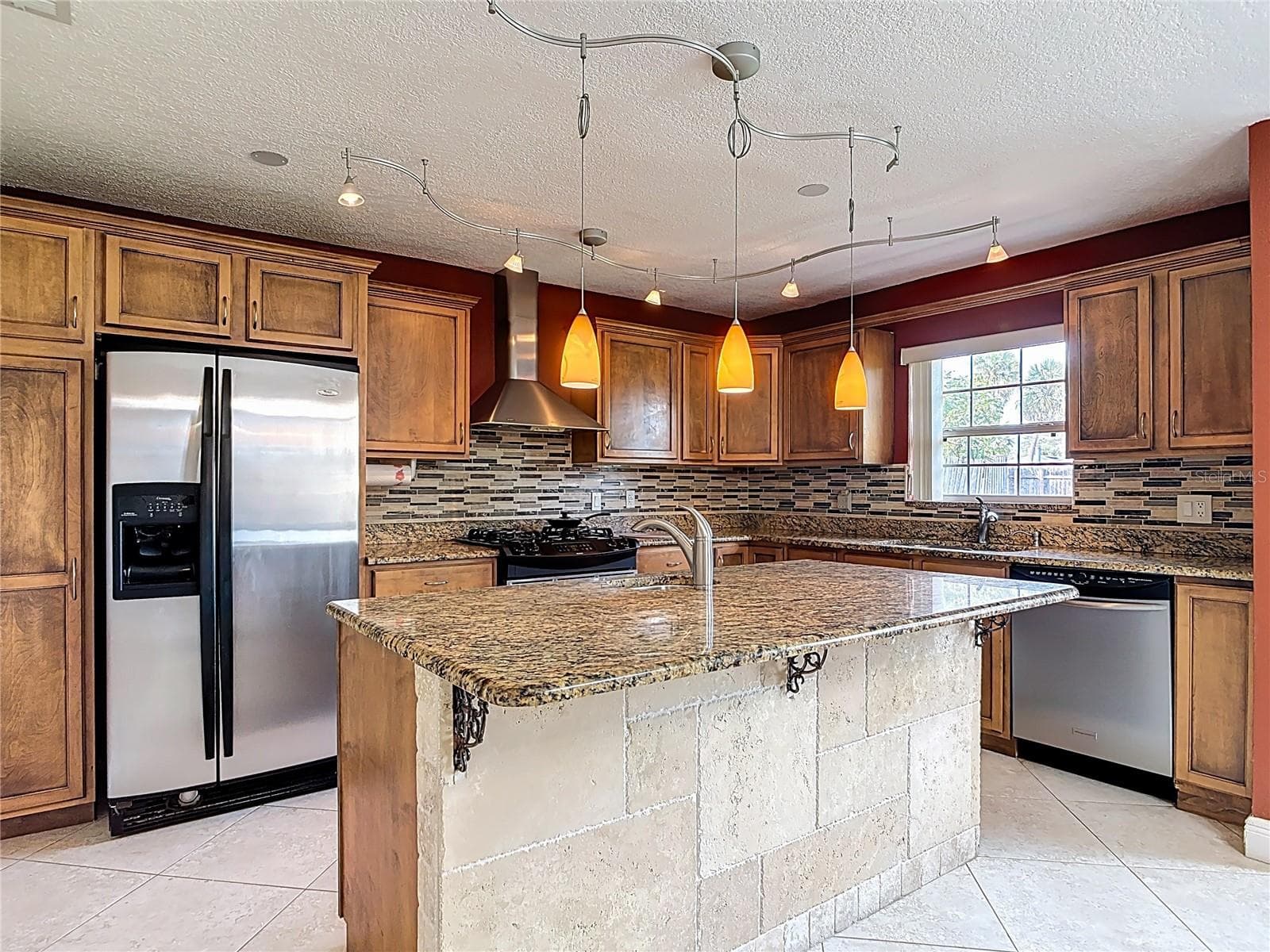 Single Family Residence at 1051 ALAMEDA DR, LONGWOOD, photo 11 of 33