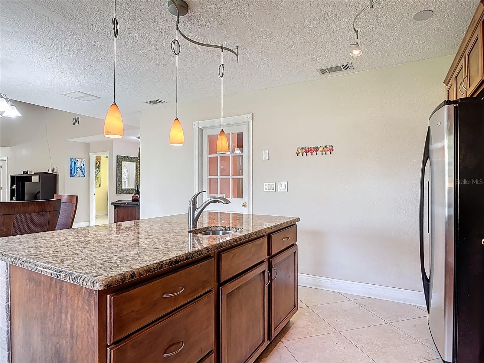 Single Family Residence at 1051 ALAMEDA DR, LONGWOOD, photo 17 of 33