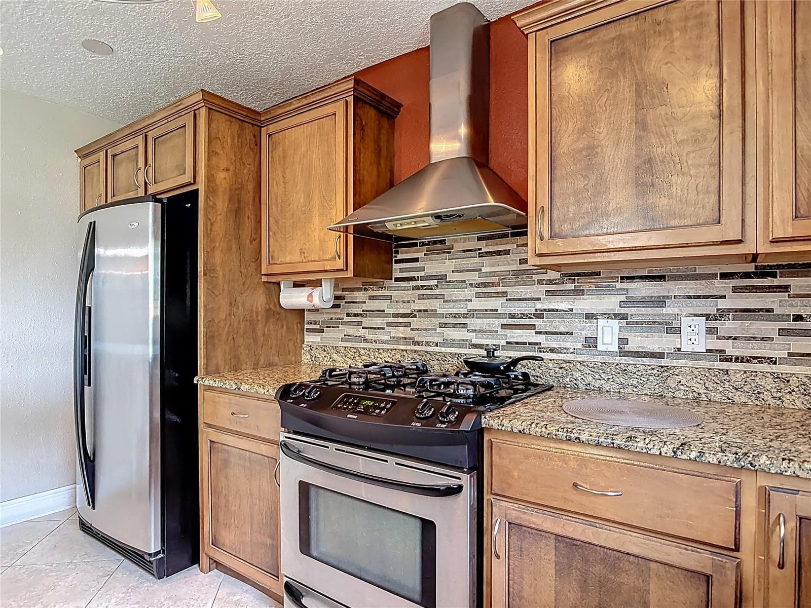 Single Family Residence at 1051 ALAMEDA DR, LONGWOOD, photo 18 of 33