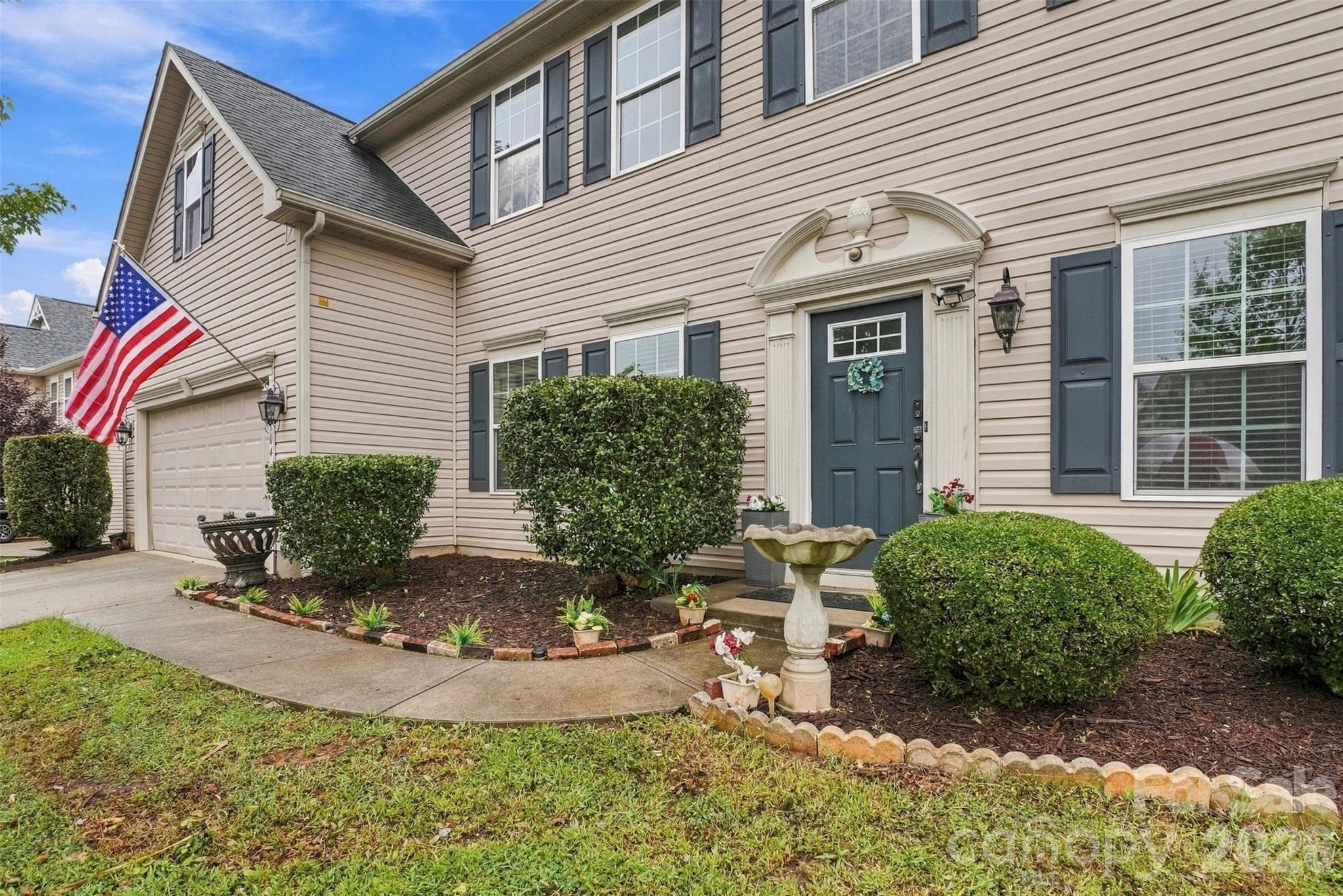 Single Family Residence at 13104 Red Vulcan Court, Charlotte, photo 5 of 48