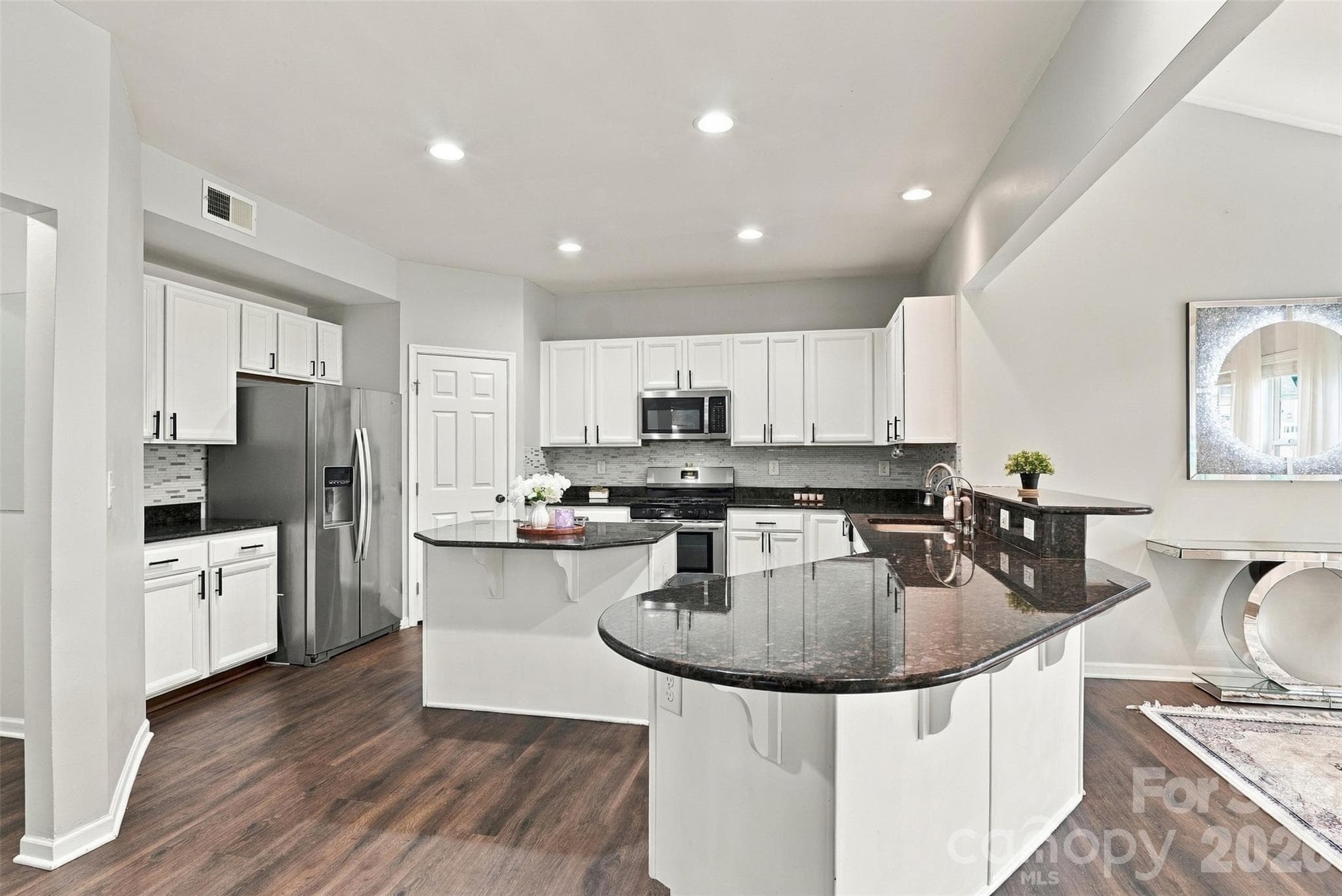 Single Family Residence at 13104 Red Vulcan Court, Charlotte, photo 13 of 48