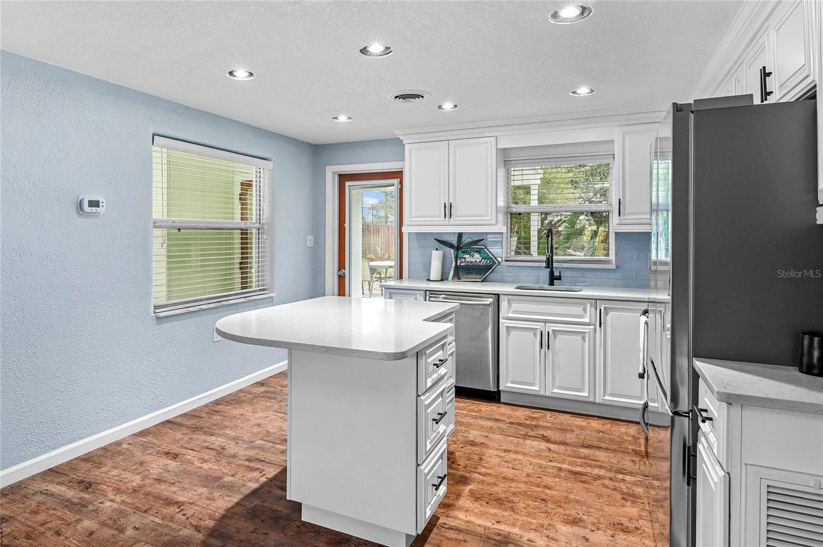 Single Family Residence at 511 EVERGREEN ST, NEW SMYRNA BEACH, photo 10 of 27