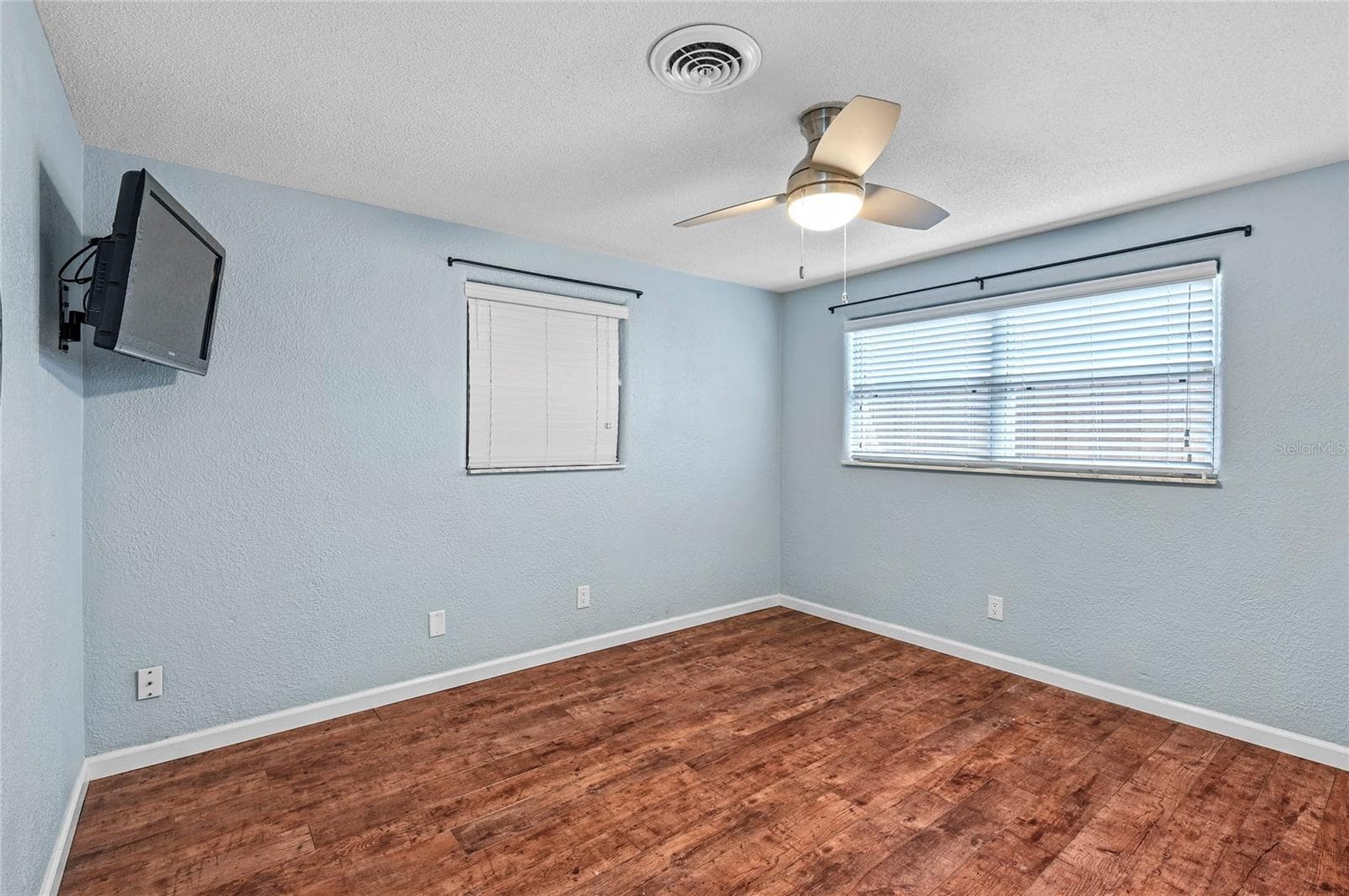Single Family Residence at 511 EVERGREEN ST, NEW SMYRNA BEACH, photo 14 of 27